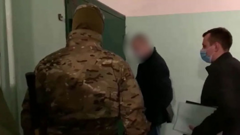 На Урале пресекли деятельность группы, незаконно легализовавшей мигрантов