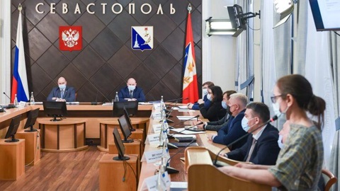 Глава Севастополя поручил чиновникам завести аккаунты в соцсетях
