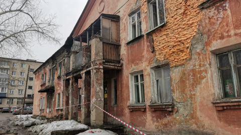 В Барнауле обрушилась стена в аварийном доме