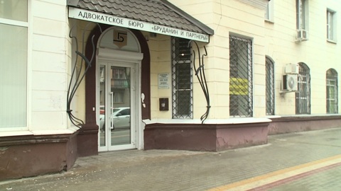 Воронежского адвоката арестовали за миллионную взятку от клиента