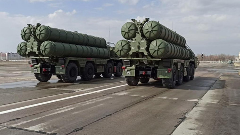 Торговца с Митинского рынка уличили в контрабанде микросхем для С-300