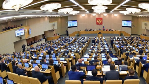 Госдума отменила возврат валютной выручки в РФ для несырьевого экспорта