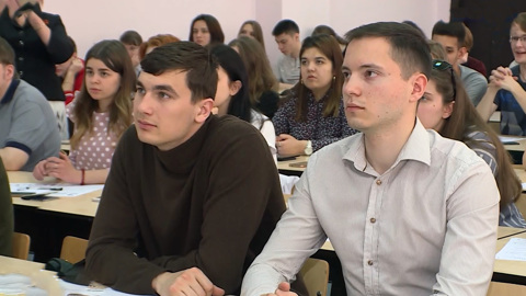 Победители Всероссийского "Диктанта Победы" получат баллы при поступлении в вузы