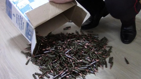 Правоохранители нашли склад боеприпасов в питерской коммуналке