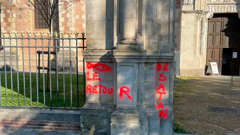 На соборе из списка ЮНЕСКО написали, что "Сатана возвращается"