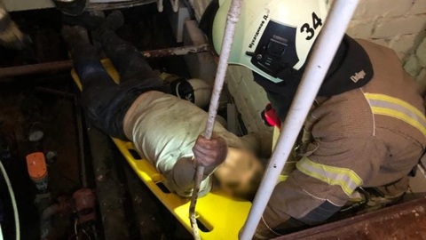 В Зеленодольске мужчина упал в подвал пятиэтажного дома