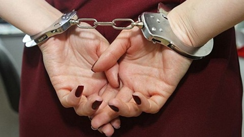 Жительница Новосибирска перевела себе деньги с чужой карты и попала в СИЗО