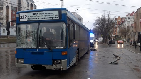 В Липецке автобус насмерть сбил ребенка на переходе
