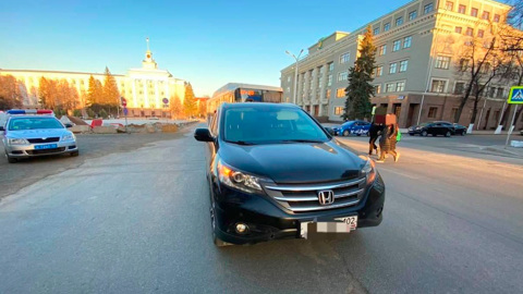 В Уфе восьмиклассницы оказались под колесами иномарки