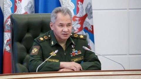 Шойгу прибыл на учения в Крым