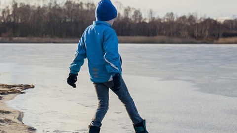 Смоленский школьник спас утопающего ребенка из воды