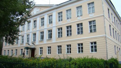 В Юрьеве-Польском семиклассник ударил директора школы