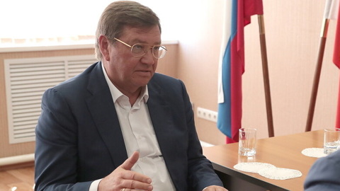 Суд оставил под стражей главу администрации Аксайского района