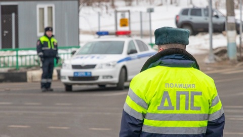 В Казани оштрафован автомобилист, севший за руль с маленьким ребенком