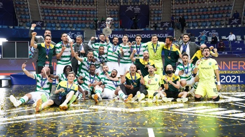 "Спортинг" обыграл "Барселону" в финале мини-футбольной Лиги чемпионов