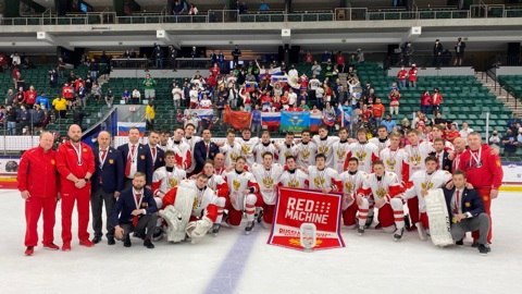Серебряные призеры юниорского чемпионата мира вернулись в Москву