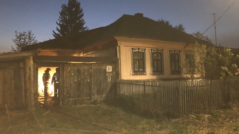 Три человека погибли в Миассе из-за непотушенной сигареты