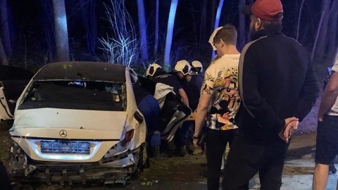 В Самаре в ДТП попали три автомобиля и пожарная машина