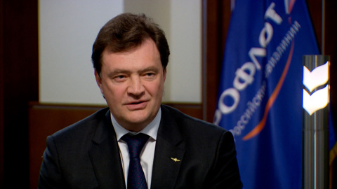 Бонусы за прививку: гендиректор "Аэрофлота" рассказал о планах