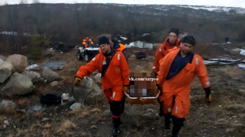Мурманские спасатели нашли тело рыбака у горы Еловой