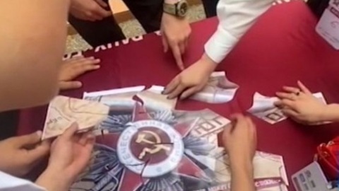 Патриотический пазл собрали школьники Кавминвод