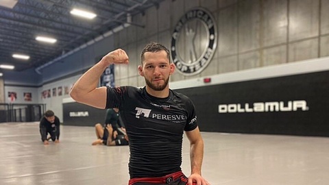 Россиянин Шаблий выиграл дебютный бой в Bellator