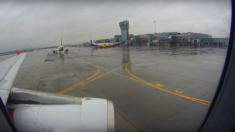 Ту-134 задел фонари при взлете в Екатеринбурге