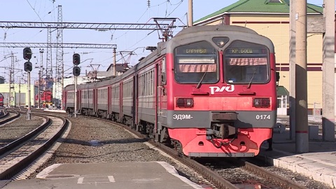 Мужчину без документов обнаружили на рельсах в Алтайском крае