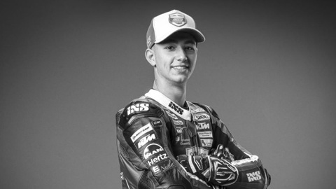 19-летний гонщик Moto3 погиб в страшной аварии на Гран-при Италии