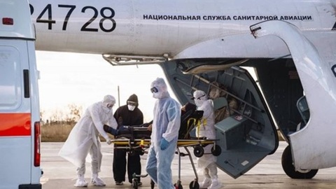 В Самару из Сызрани экстренно доставили двоих подростков на вертолете