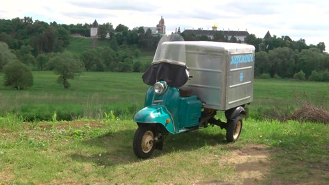 Трудяга "Муравей": стране – валюту, детям – мороженое