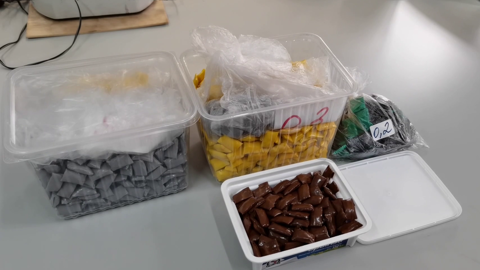 Шарики для взрослых: в Мурманске преступники прятали наркотики в необычном месте