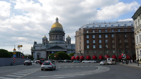 Пятница в Петербурге будет безалкогольной
