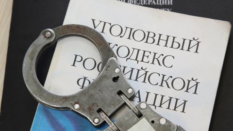 Вооруженный мужчина совершил нападение на магазин в Приморье