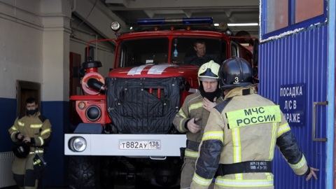 В Иркутске вспыхнул пожар в многоэтажном доме