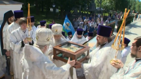 Кострома встречает ковчег с мощами Александра Невского