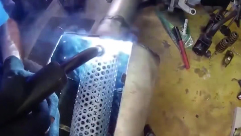 Неисправности выхлопной системы: чем грозит поломка одного из главных узлов