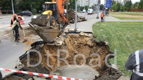 На юго-востоке Москвы произошел провал грунта