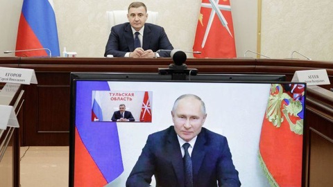 Путин выразил благодарность трем тульским учителям