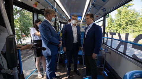 Первый электробус начал ходить по улицам Казани