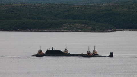 Атомная подлодка "Казань" прибыла в Североморск для участия в параде