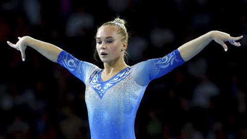 Мельникова завоевала бронзу чемпионата мира в опорном прыжке