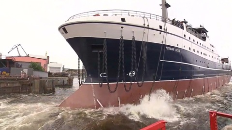 После Главного военно-морского парада на воду спустили супертраулер
