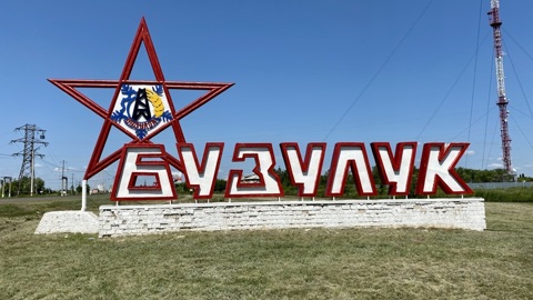 Заперли ребенка в машине на жаре. Подробности громкой истории в Бузулуке