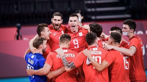 Российские волейболисты вышли в четвертьфинал чемпионата Европы