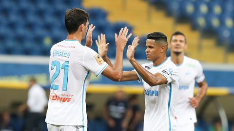 "Зенит" выиграл третий матч подряд. Теперь у "Краснодара"