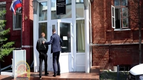 Смертоносный коктейль: два жителя Красноярска продавали ядовитый алкоголь