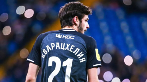 Хвича Кварацхелия стал игроком "Наполи"