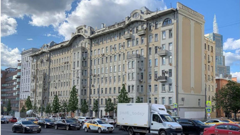 В центре Москвы загорелся дом, построенный 115 лет назад