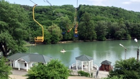 В Нальчике возбуждено дело после падения бабушки и внука с канатной дороги